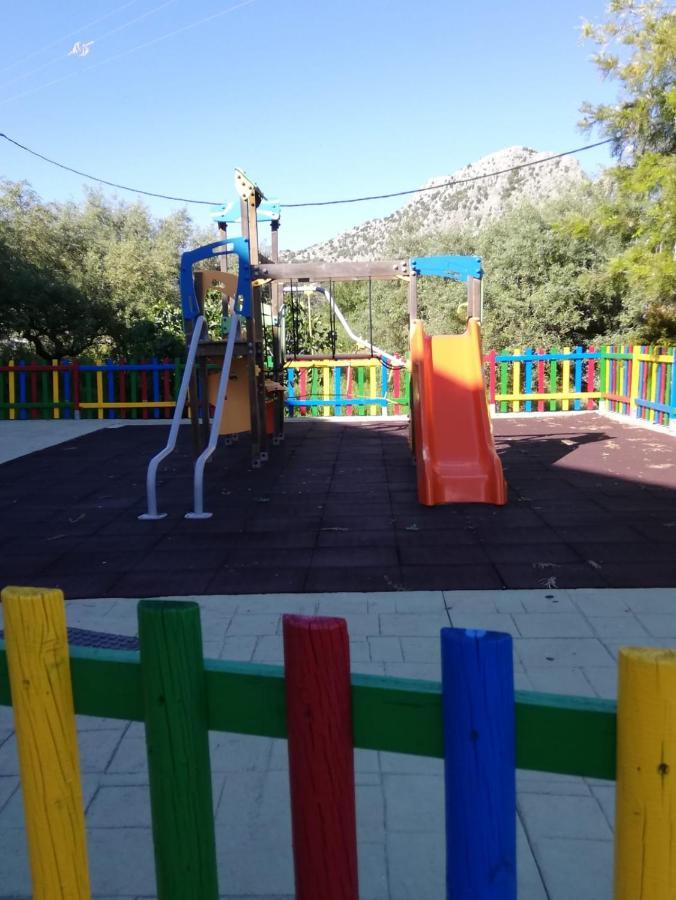 Apartamentos Sierra Del Hacho Montejaque Extérieur photo